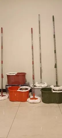 Mop giratório inox 8 litros grande com o cabo de 1m25 de altura - Foto 3