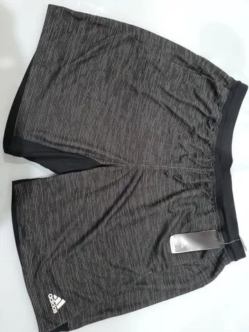 Short adidas Black noir...novo..original..sem uso...com etiqueta...tamanho xl 