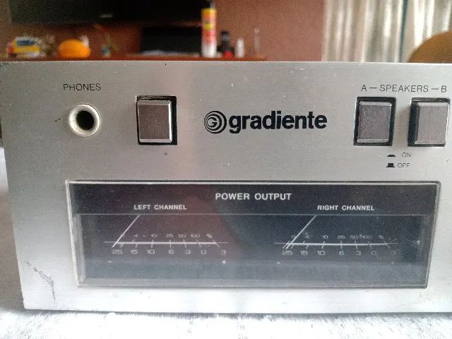 Amplificador Gradiente model 86 - Foto 4