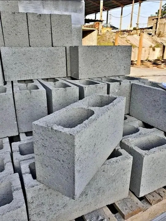Areia lavada , bloco de concreto