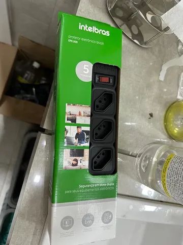 Regua tomada extensão 5 tomadas