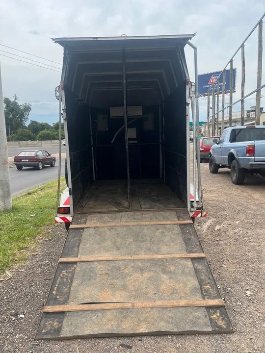 Reboque 2 cavalos alongado - Foto 2