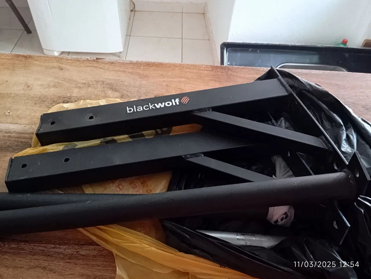 Suporte de Parede para Barra de Supino Blackwolf