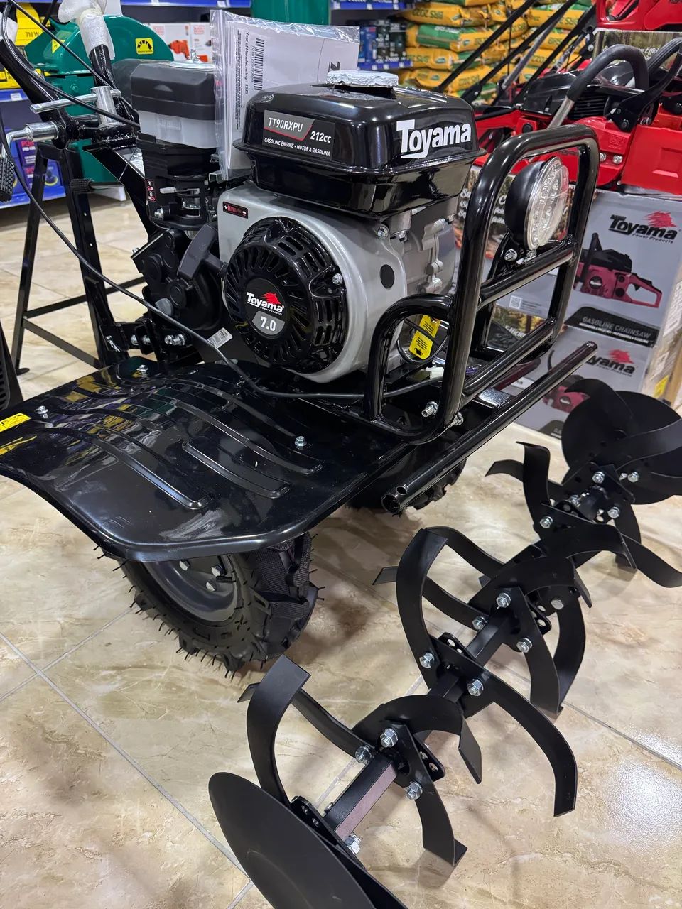Motocultivador a Gasolina 7Hp Completo C/ Acessórios 212cc - TT90 Toyama  - Foto 2