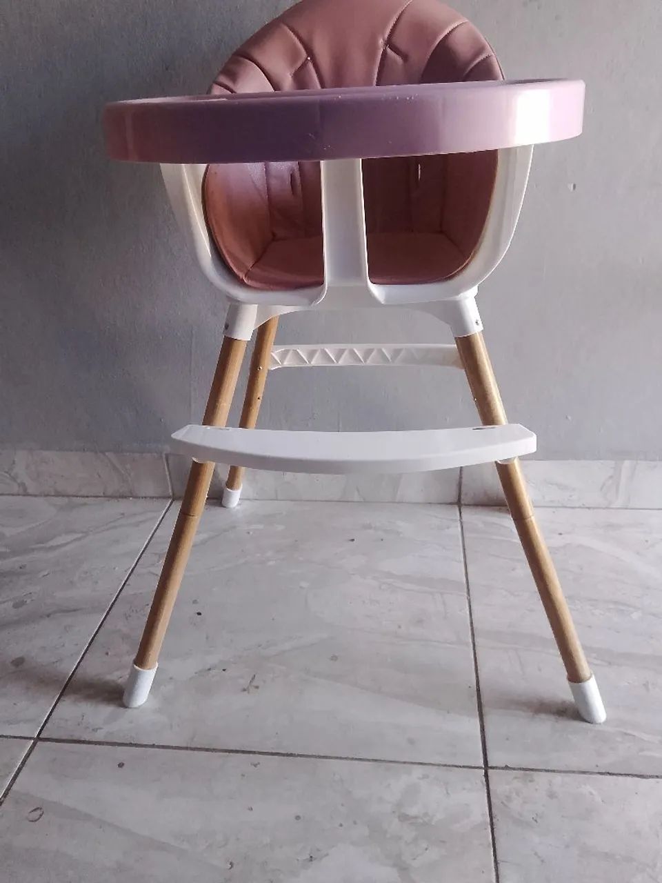 Cadeirinha de alimentação 