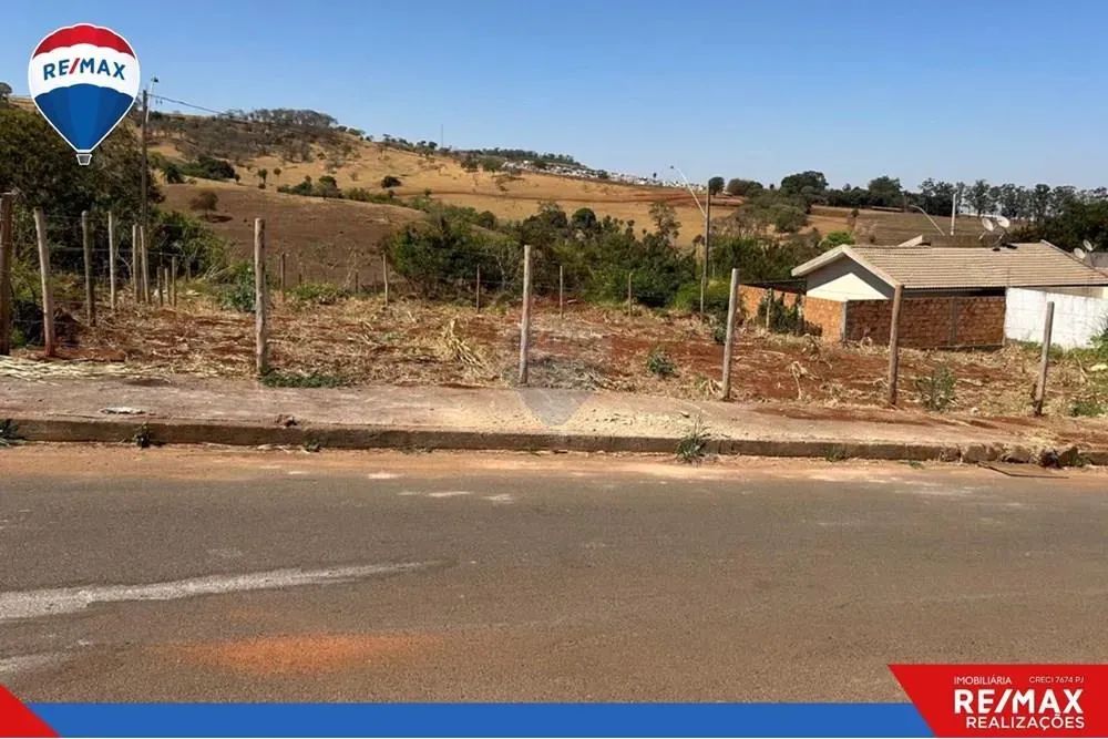 Terreno Ideal no Jardim Esperança, Patos de Minas - Foto 2