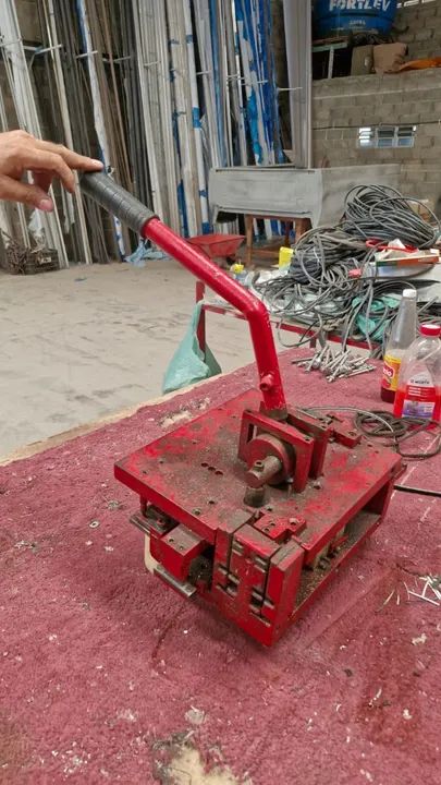 Prensa Estampo - R$ 3.700,00 - Oportunidade! (esquadrias) - Foto 2