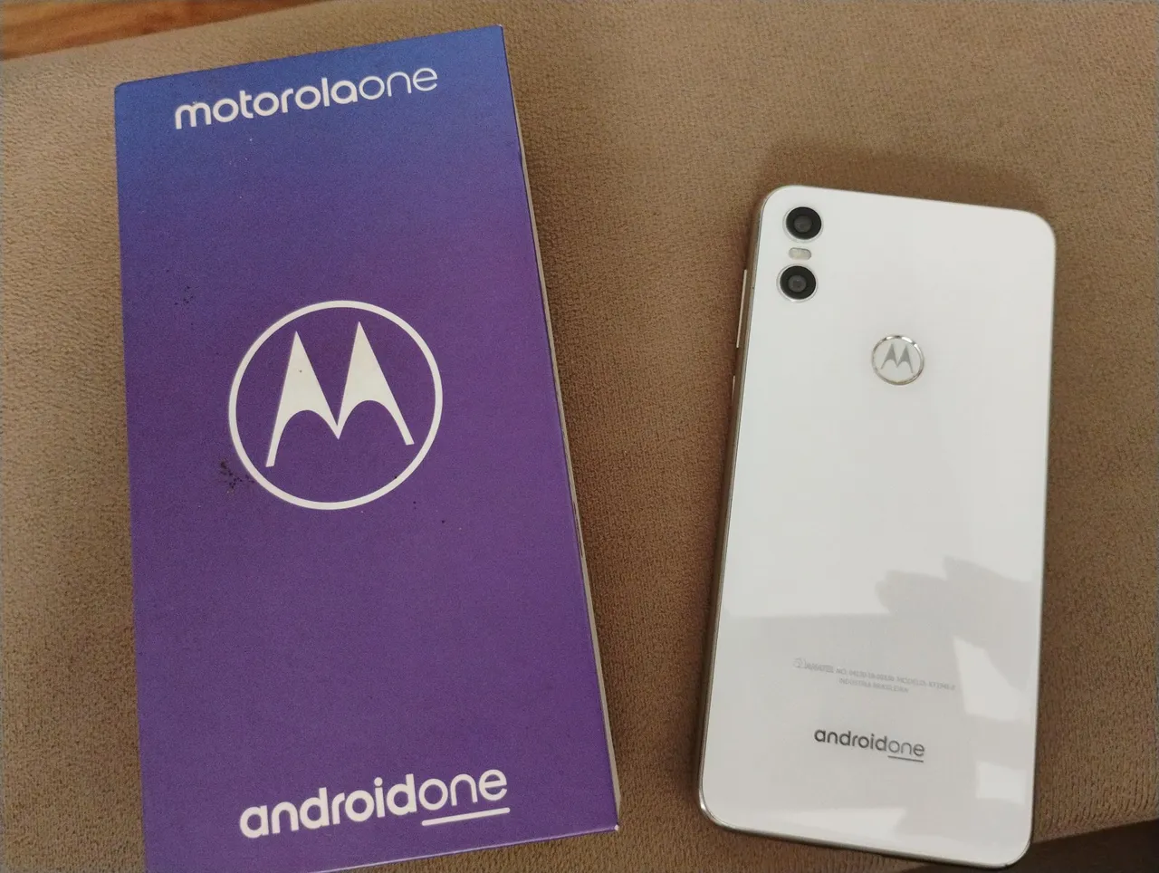 Vendo celular OBS: ÚNICO DONO