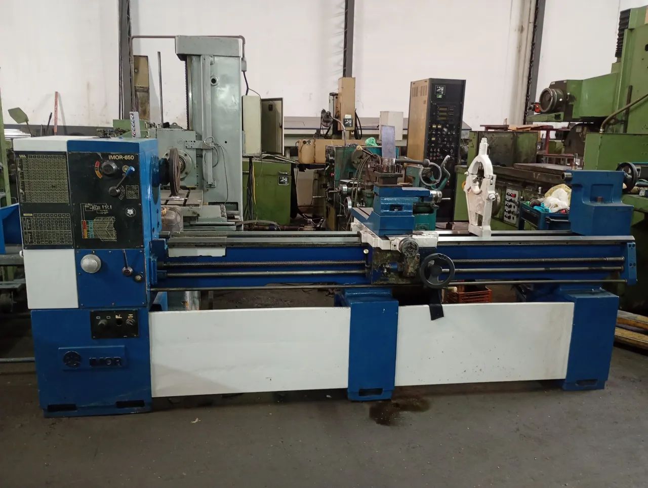 TORNO MECÂNICO CARCACEIRO 650 X 2200