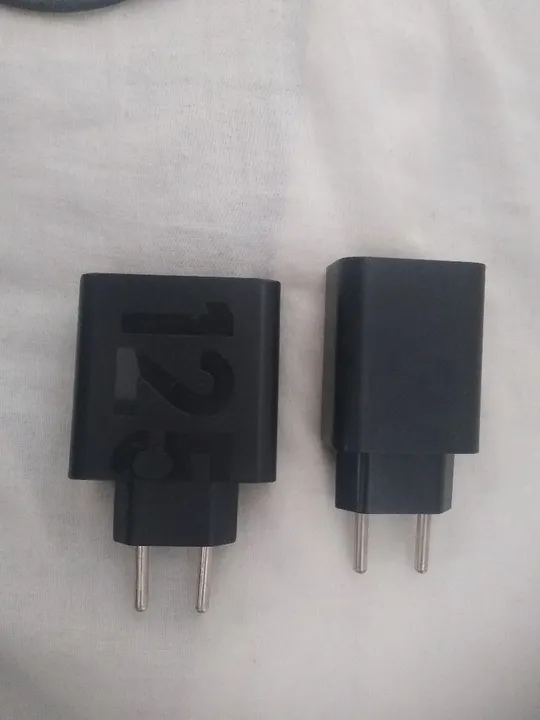2 Carregadores de Celular