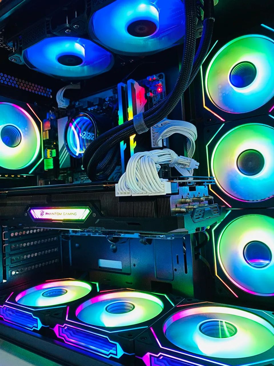 PC Gamer HIGH DDR5 - Ryzen 5 9600X, RX 9060XT 16GB, 16GB DDR5 - Loja Física - Foto 5