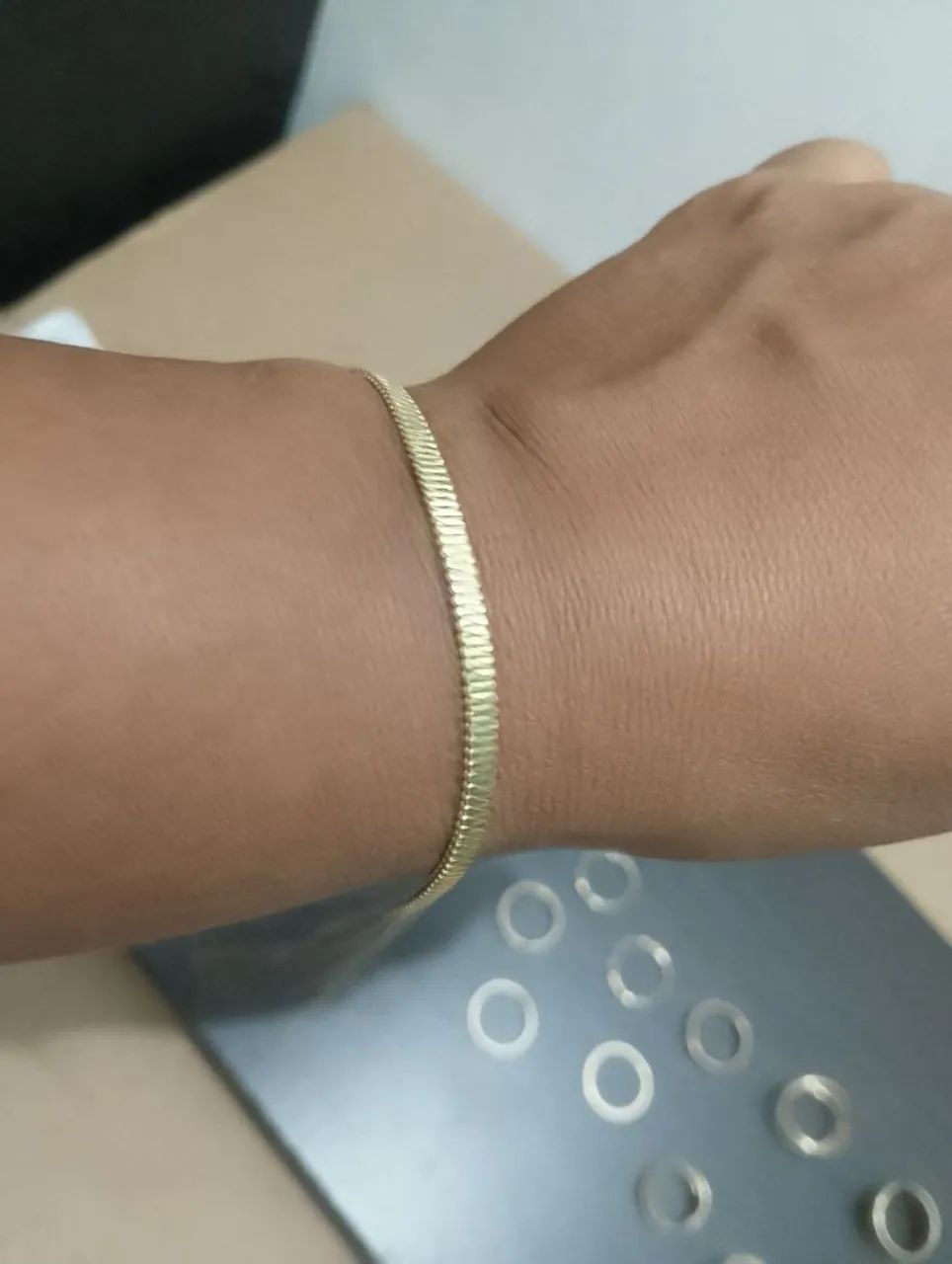 Pulseira e anéis dourados  - Foto 2