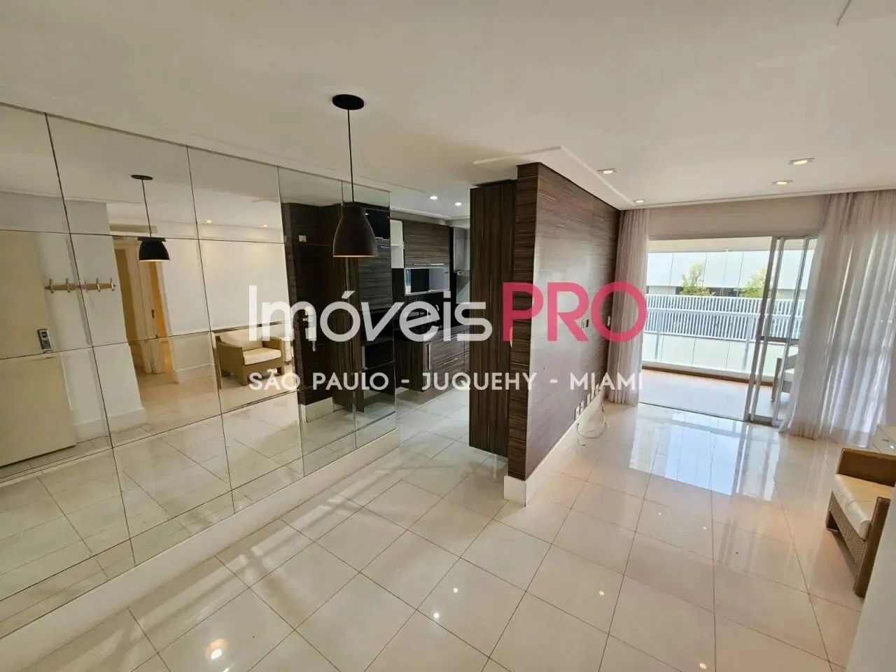 74m² com 2 dormitórios - 1 suíte - 1 vaga