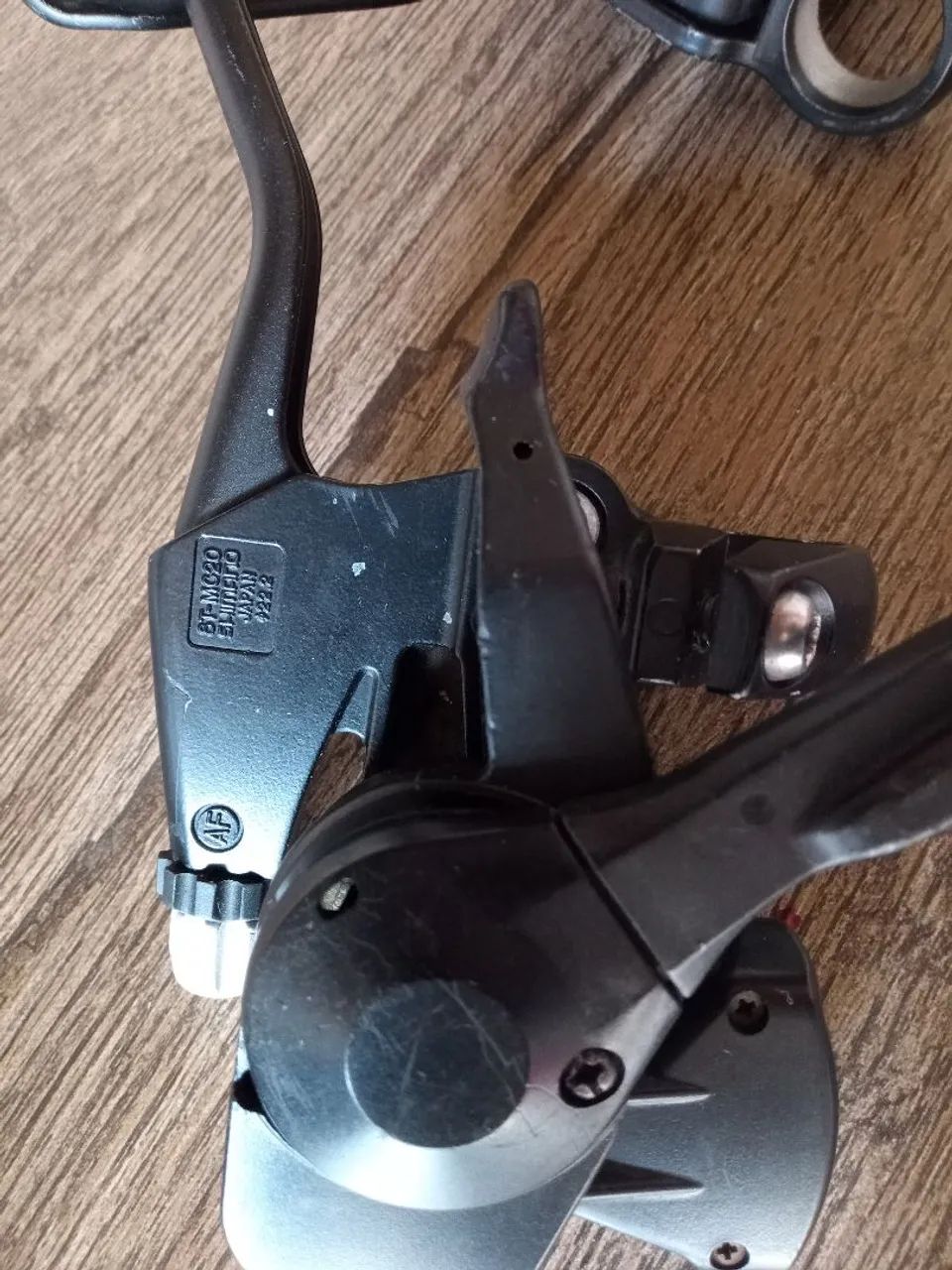 Par de Alavancas de Freio Shimano Alivio  - Foto 4