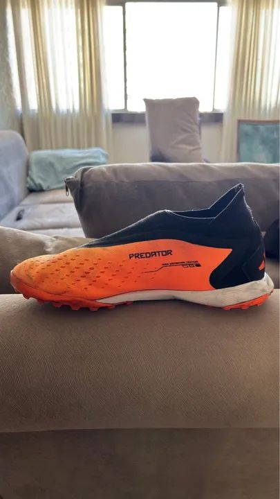 Chuteira Adidas society - Tamanho 43  - Foto 4