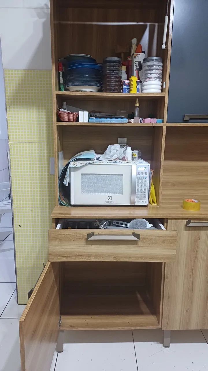 Kitchen cabinet64305472292995123