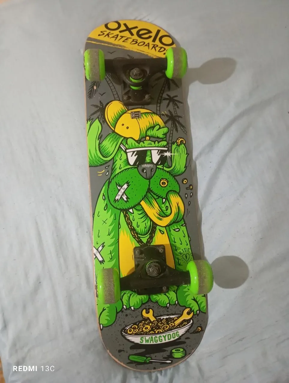 Skate Oxelo Swaggy Dog - Diversão e Estilo!