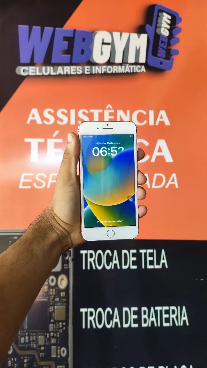iPhone 8 plus 128gb 