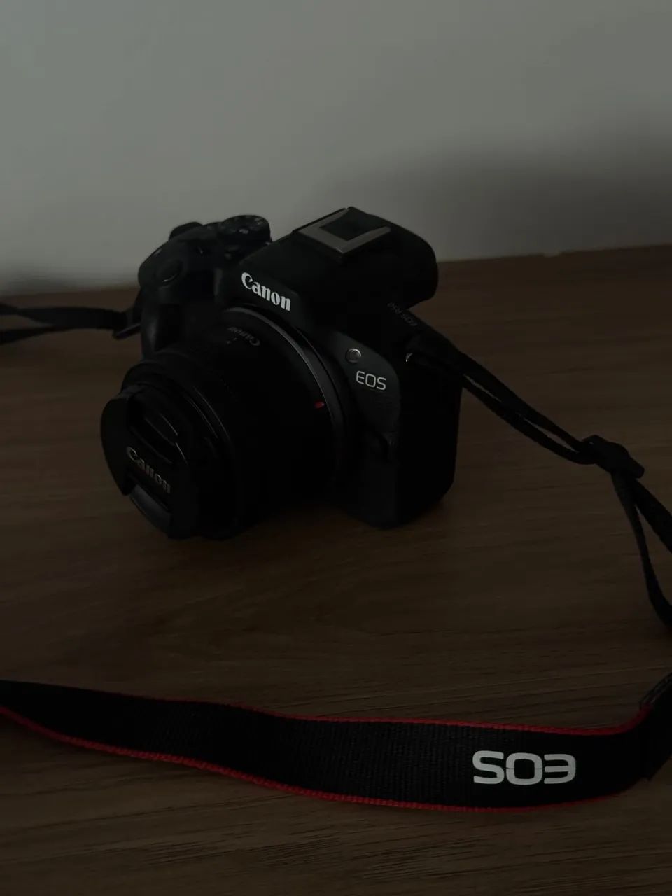 Câmera Digital Canon Eos R50 Lente Rf-s 18-45mm preto - Câmeras e