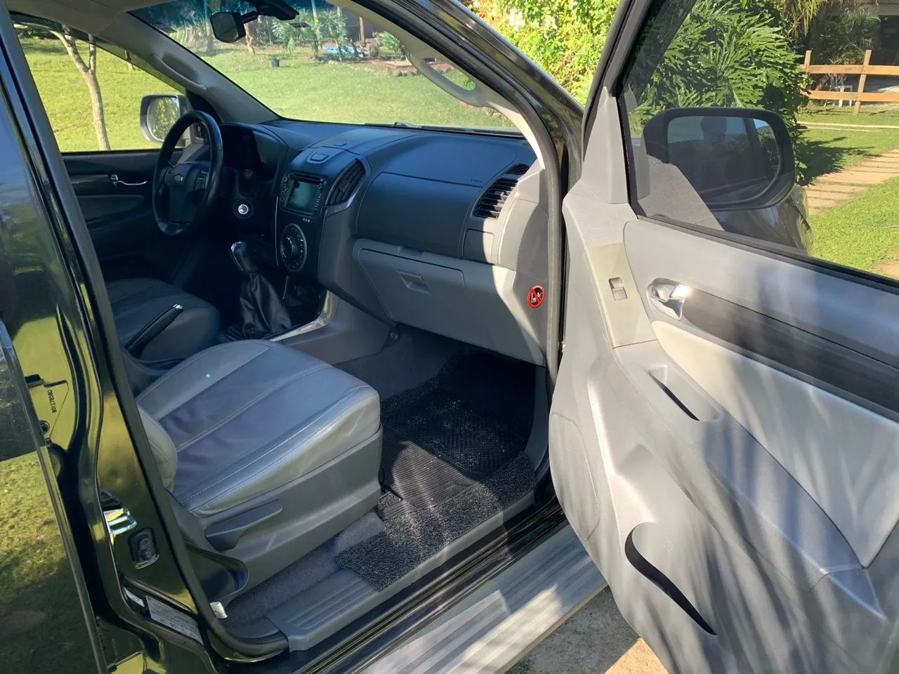 Vendo S10/2014 flex super inteira  - Foto 4