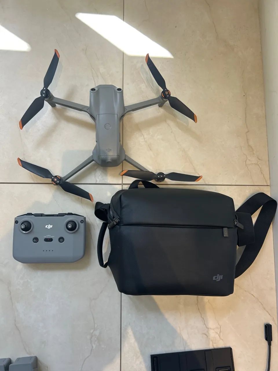 DJI Air 2S muito pouco usado - Fly More Combo completo (3 baterias, filtros ND, case)