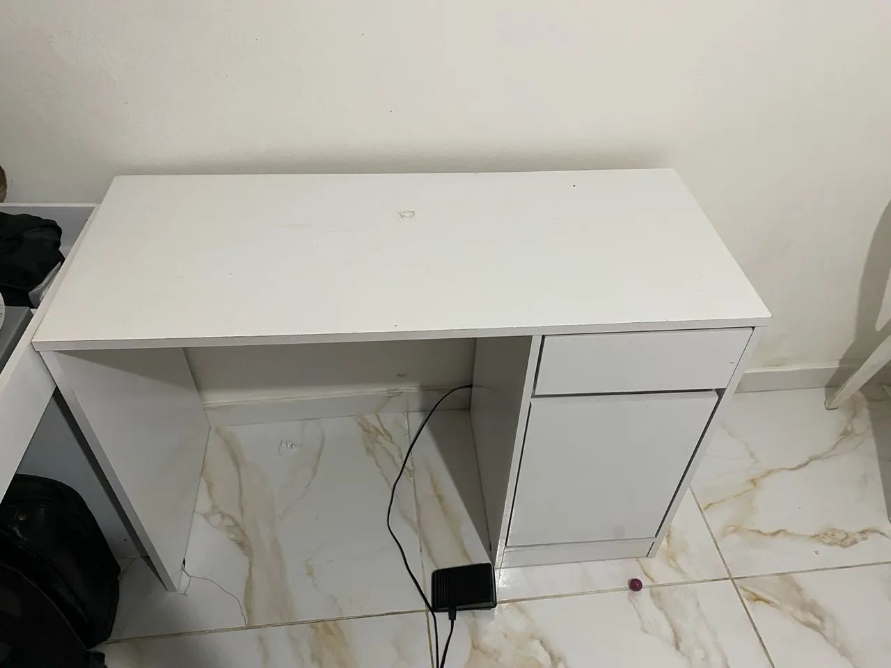 Escrivaninha Branca com Gavetas - Foto 2