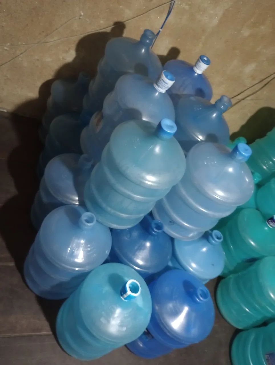 Galão de água mineral 20 Litros  - Foto 3