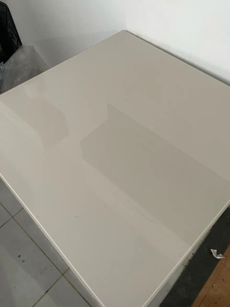 Vendo mesa de vidro laqueado 64842836090497120