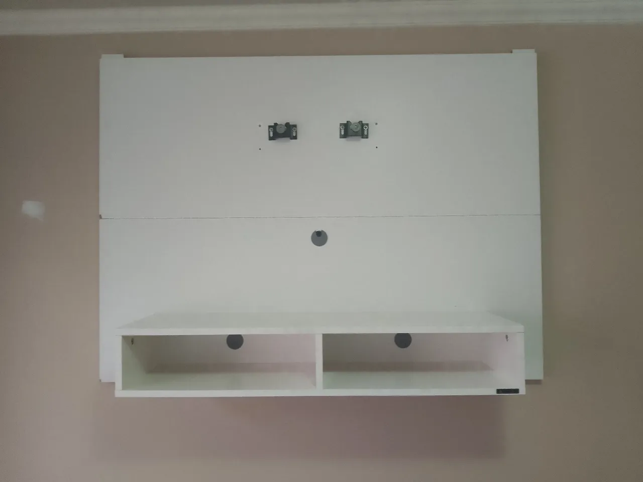 Painel para Tv até 50 polegadas Cor Branco Brinde Suporte de TV