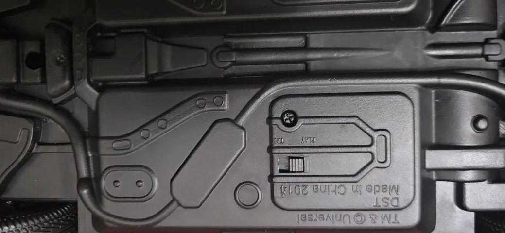 SUPER MÁQUINA,  Knight Rider K.I.T.T.  Eletrônico 1/15 Diamond Select - Foto 4