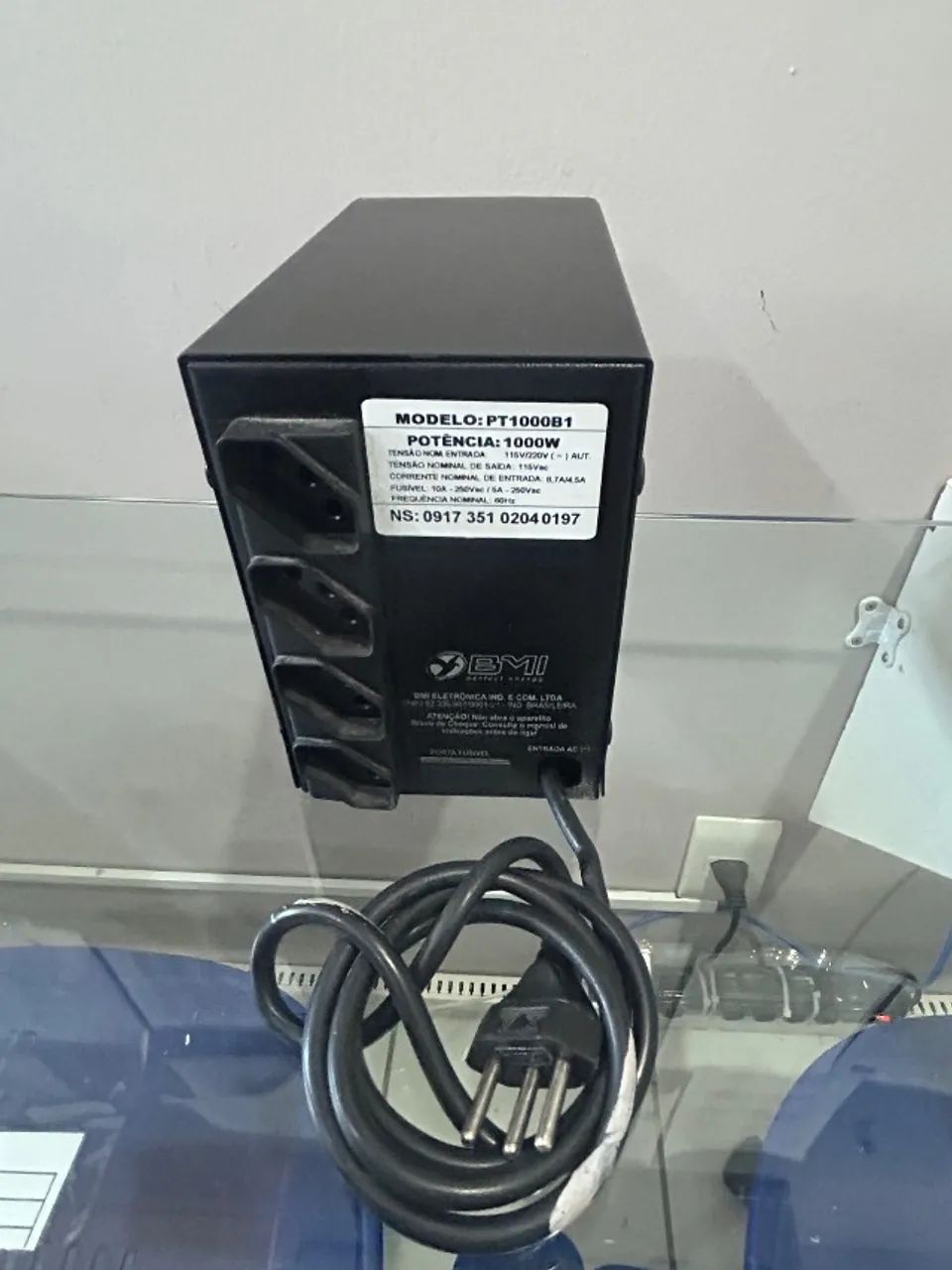 Estabilizador de computador seminovo  1000va
