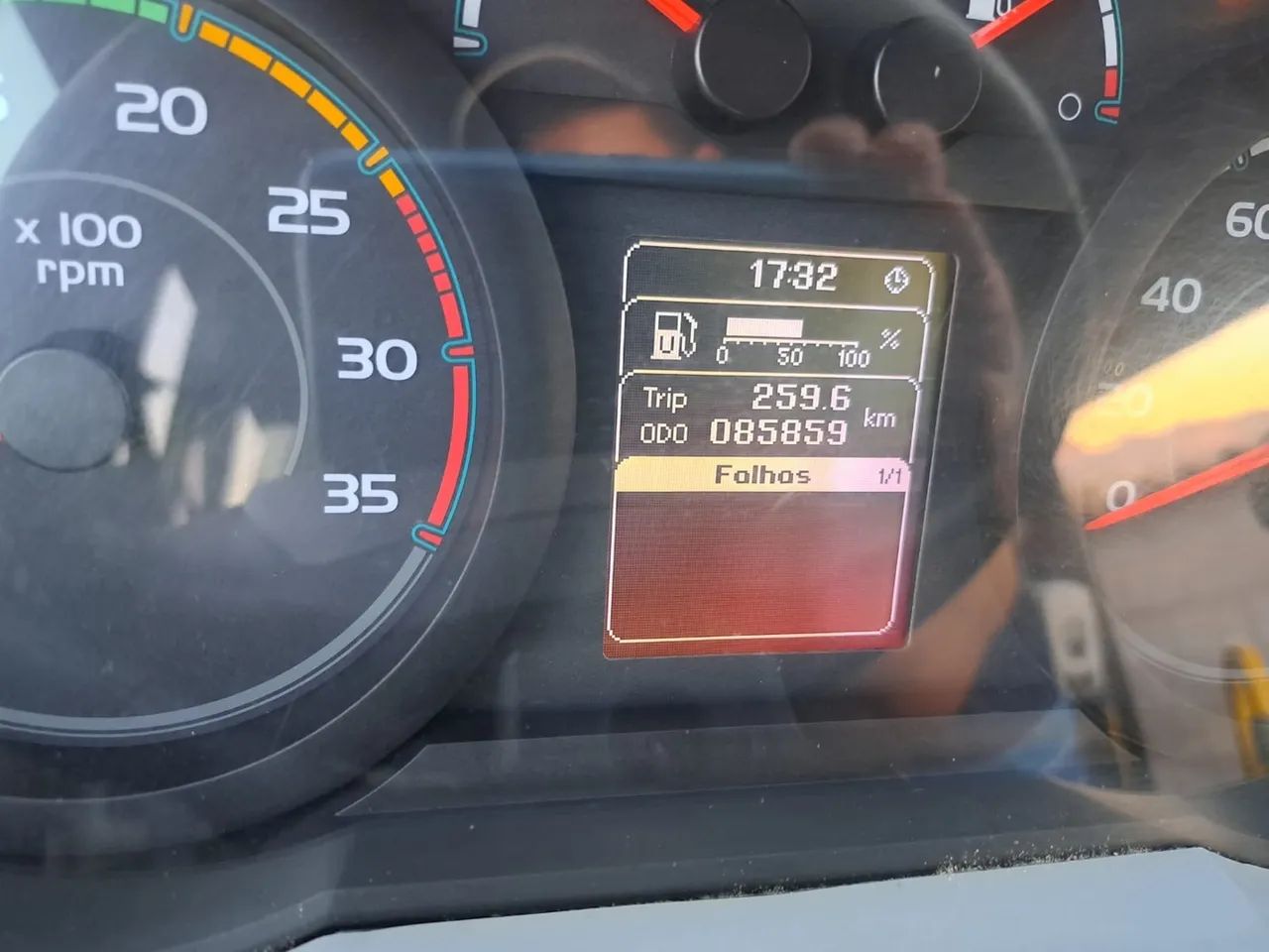 Micro-ônibus 4X4 impecável - Foto 2