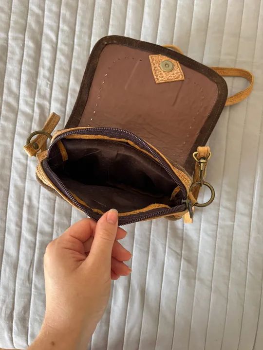 Bolsa de Ombro Marrom em Couro - Foto 3