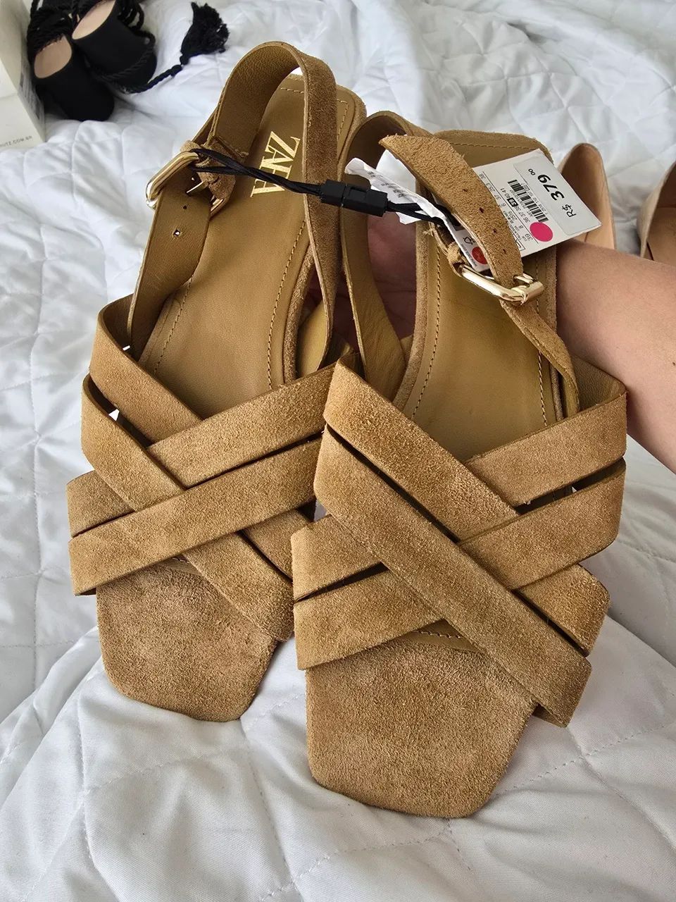 Sandália ZARA NOVA! COURO LEGÍTIMO 