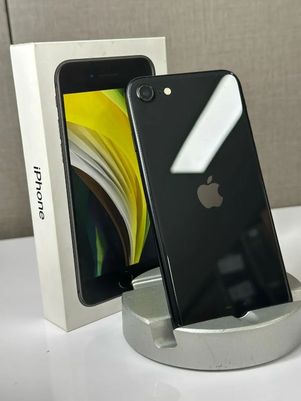 iPhone SE 2º GERACAO 2020 PRETO 64GB 97% saúde da bateria