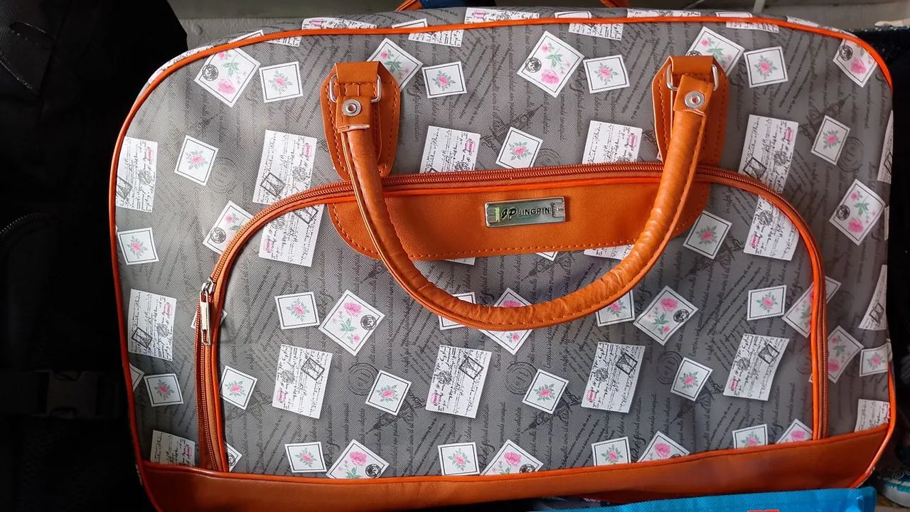 Mala de viagem com design vintage