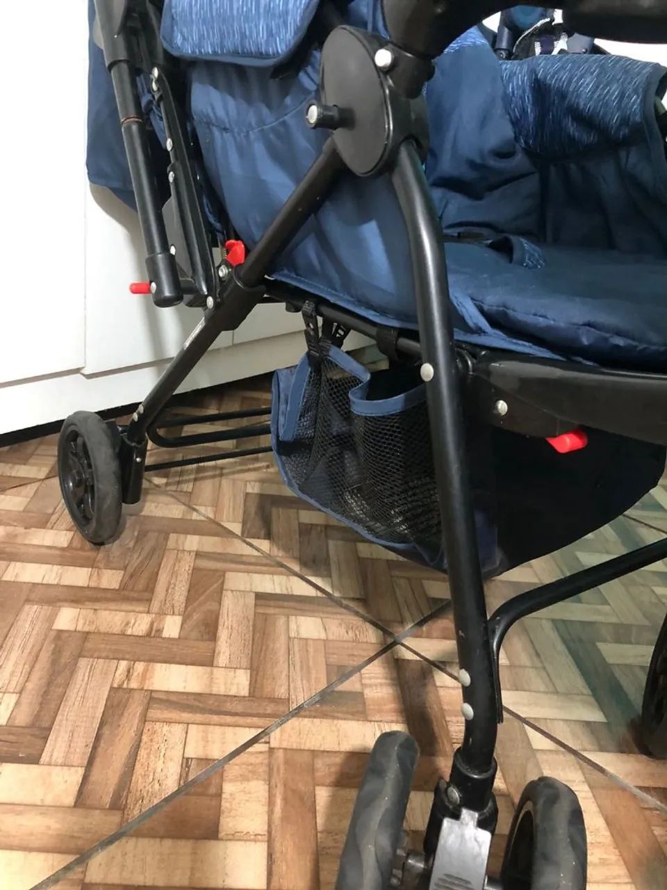 Carrinho de bebê e quadrado (Cosco) - Foto 4