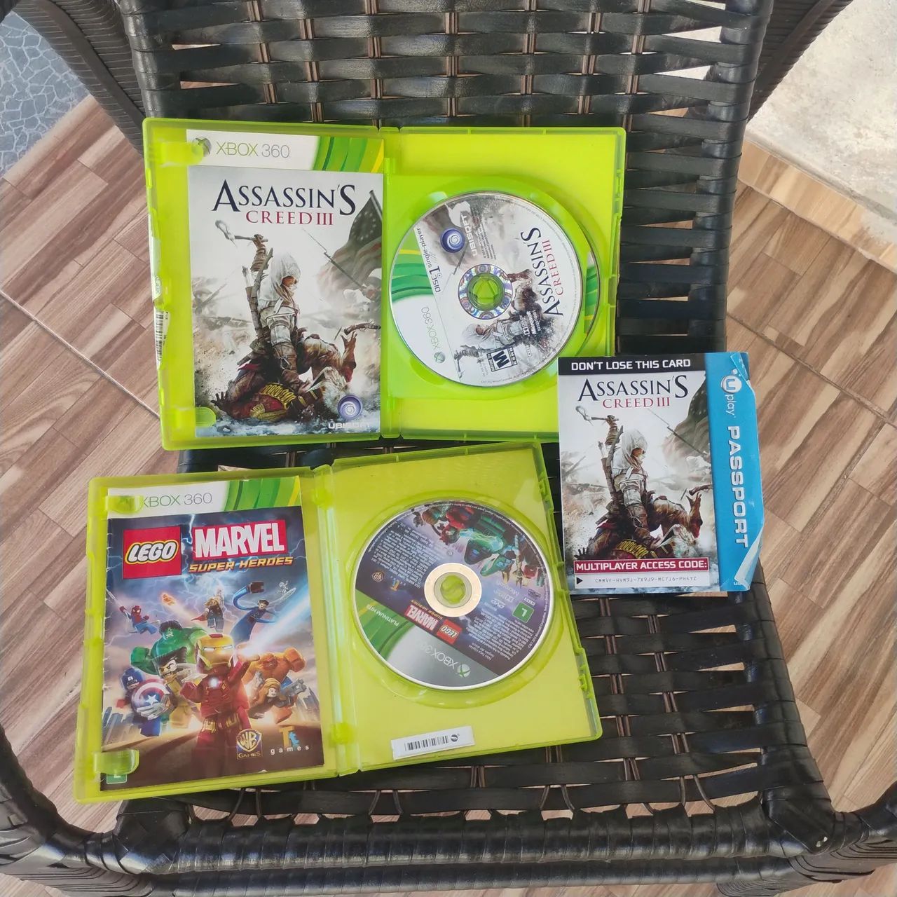Jogos Xbox 360 Assassin's Creed III e Lego Marvel Super Heroes