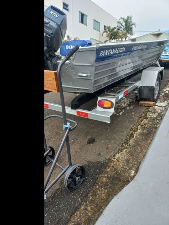 Barco de alumínio Pantanáltica 5,0m motor Yamaha 15hp .