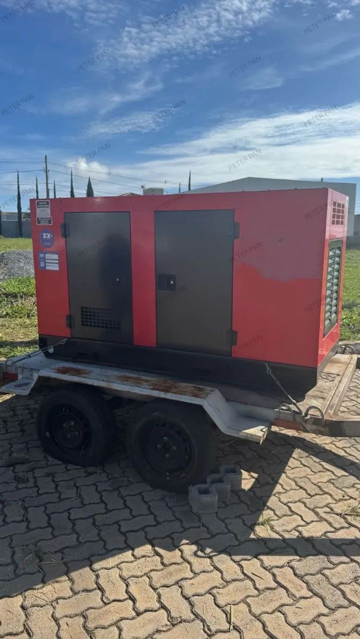 Gerador Elétrico a Diesel 72 KVA - Foto 2