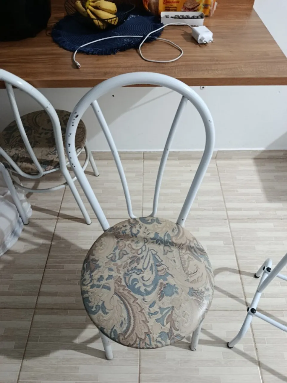 Mesa de jantar com cadeiras 