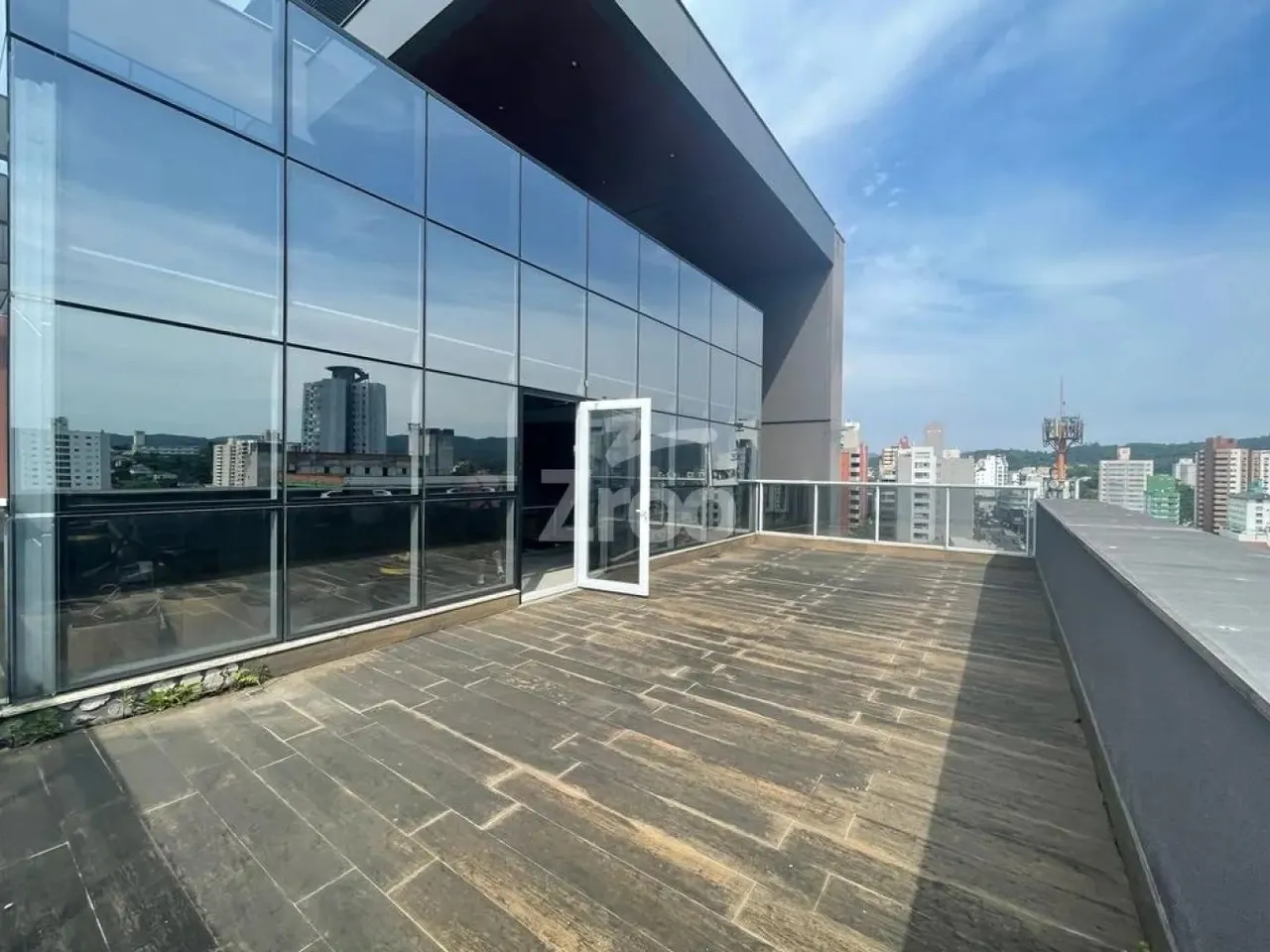 Sala Comercial para locação em Blumenau no Bairro Vila Nova - Zrooimoveis