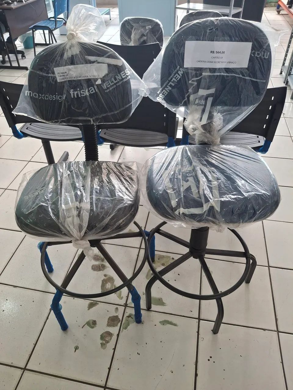 Cadeira caixa  - Foto 2
