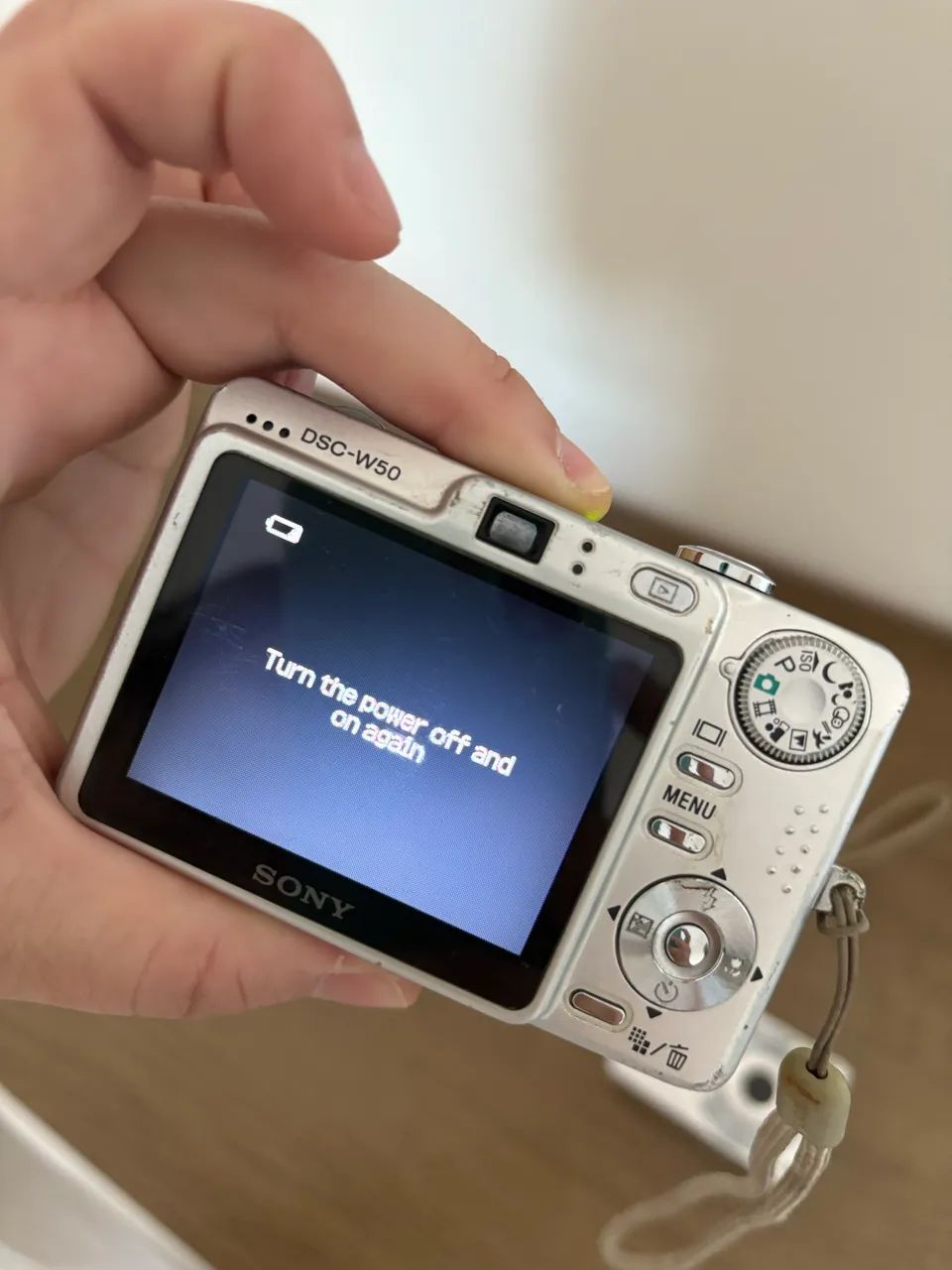 LEIA A DESCRIÇÃO DSC-W50 CYBER SHOT SONY PRATA -ESTE - Foto 2