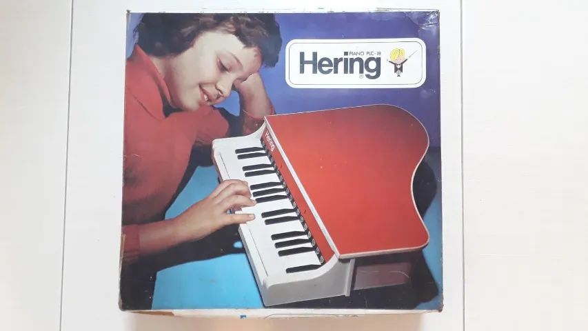 Brinquedo Piano HERING  PLC-18 Vintage/Raridade anos 70/80