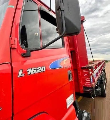  Mercedes-Benz 1620 /carroceria /2011 - Foto 4