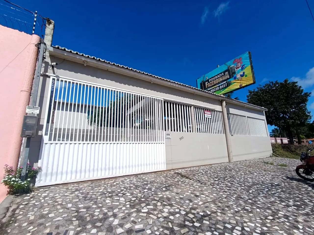 POUSADA FAZENDINHA PROX.AO TREVO COM 23 SUITES E ESTACIONAMENTO
