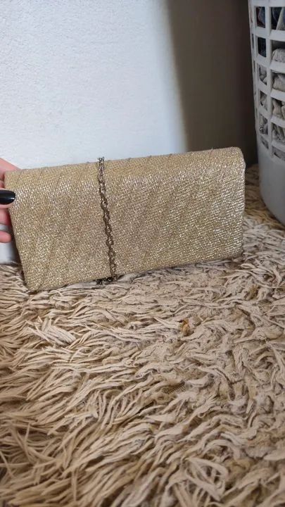 Bolsa dourada brilhante  - Foto 3