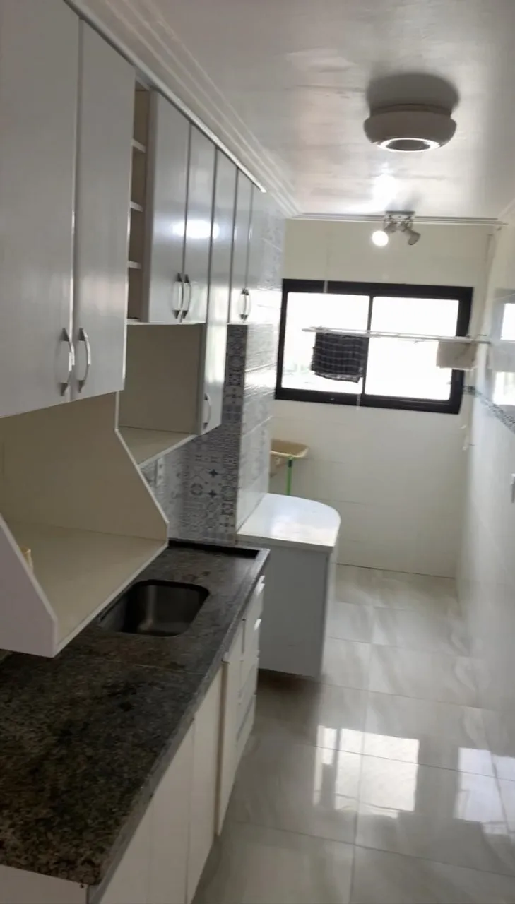AGRADAVEL APARTAMENTO