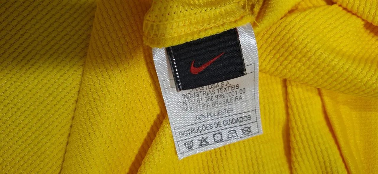 Camisa de Futebol Brasil Nike - Tamanho P - Foto 2